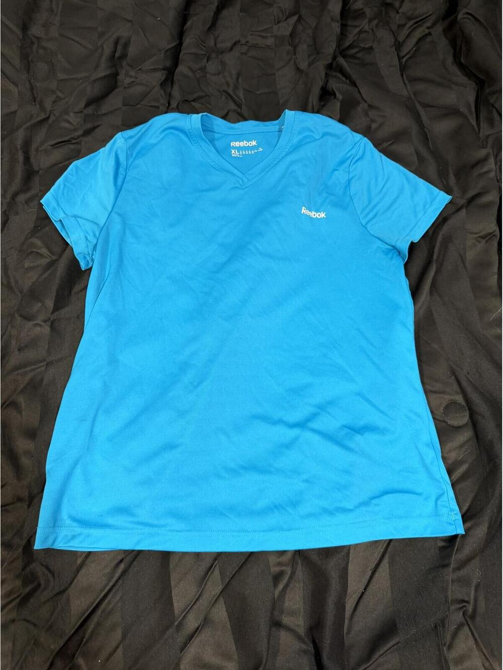 Reebok Blue V-Neck Athletic T-Shirt XL